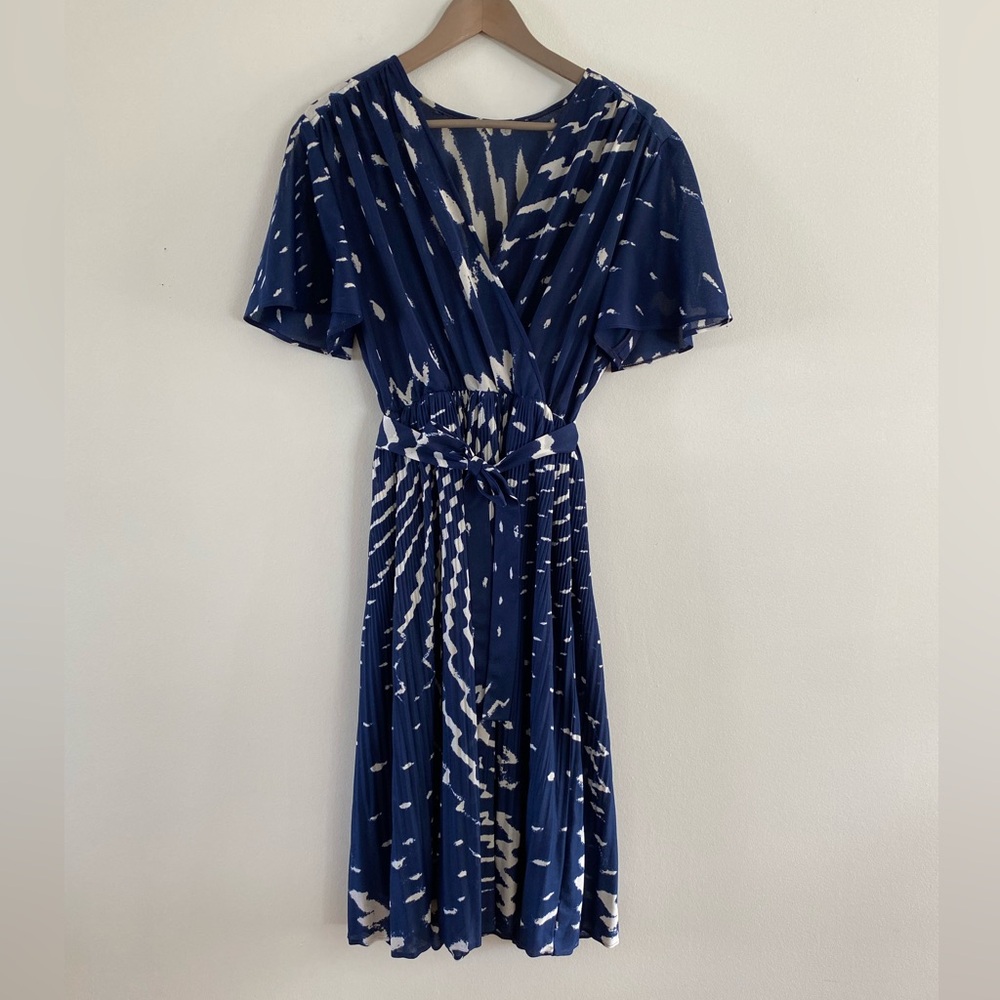 SOLD - Vintage 70s/80s Classy/Boho Navy Blue w/ White Dress - Picture 1 of 7